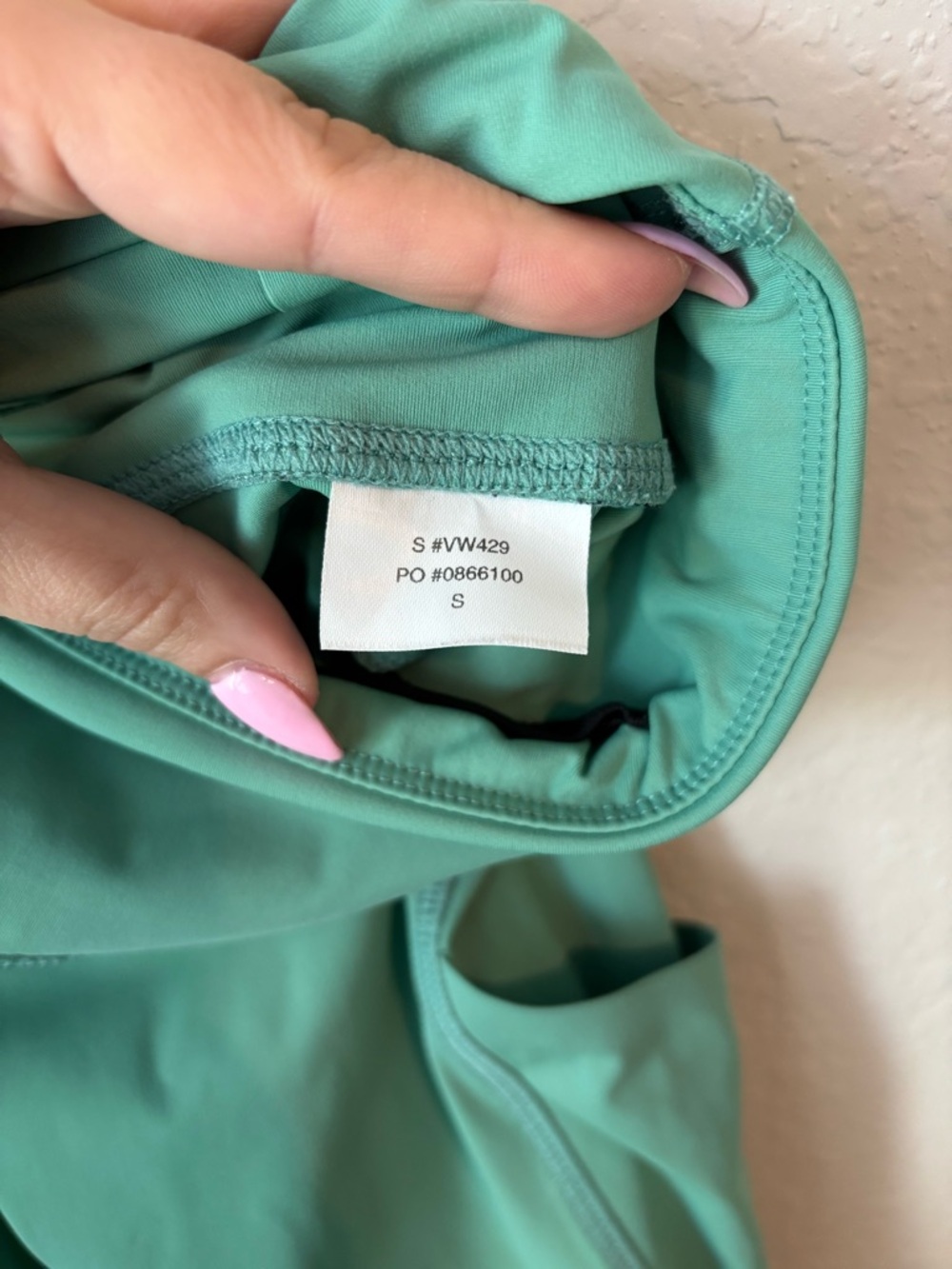 Vuori Stride Leggings High-Rise Basil Green Active Performance - Picture 8 of 8